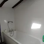 La Cour Oda ve Kahvaltı 3*