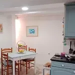 La Cour Oda ve Kahvaltı 3*