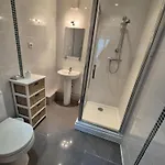 Oda ve Kahvaltı La Cour 3*