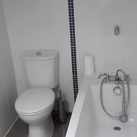 Oda ve Kahvaltı La Cour Villefagnan