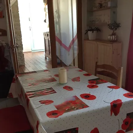 Bed & Breakfast La Cour 3*