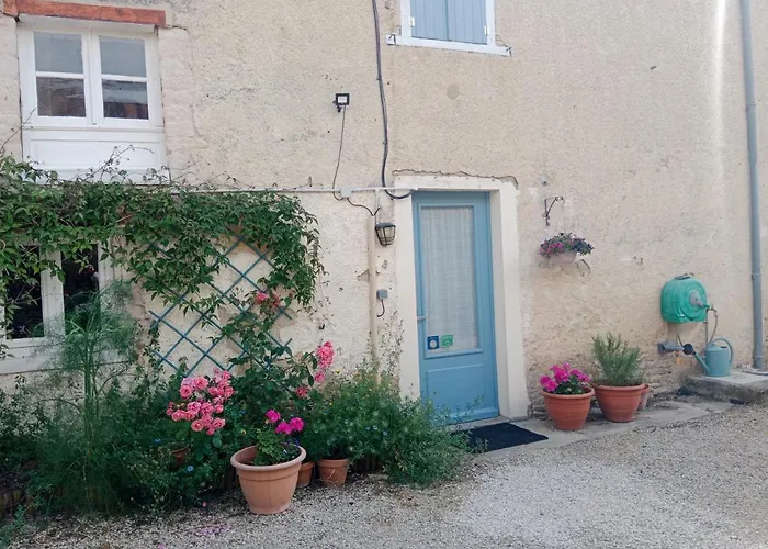 Alojamento de Acomodação e Pequeno-almoço La Cour Villefagnan